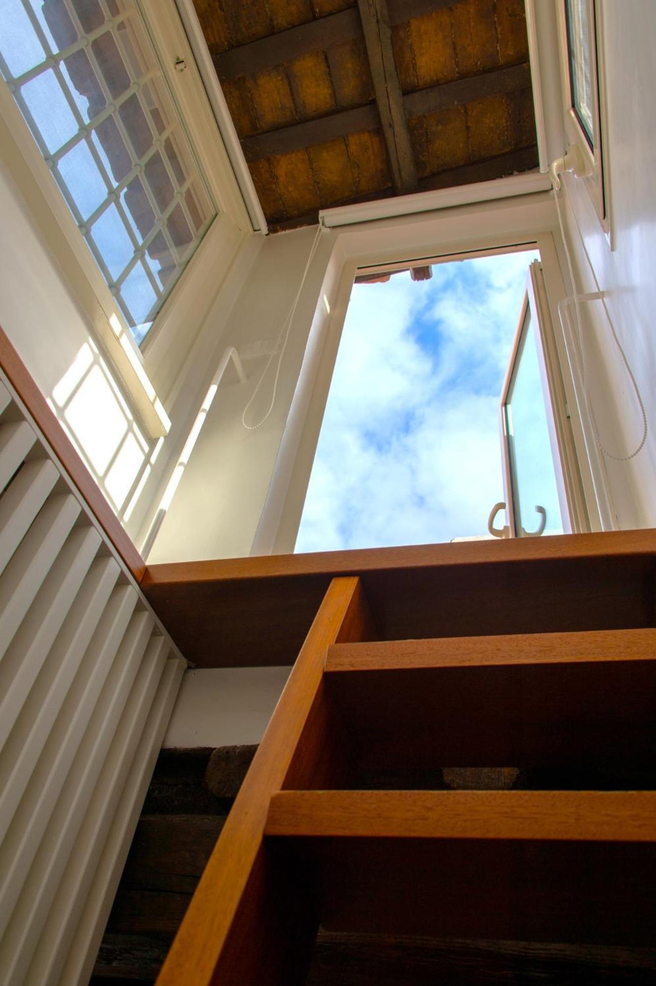 Apartamento Saint Louis Penthouse, Cozy Little Next To Pantheon *
